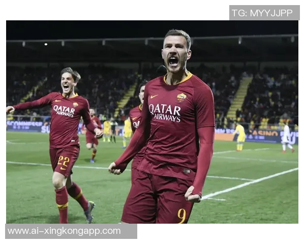 曼联未对罗马和那不勒斯追逐齐尔克泽梅努表示支持