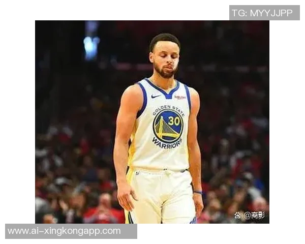 库里质疑裁判判罚程序称从未见过如此先延迟再吹犯规的情况