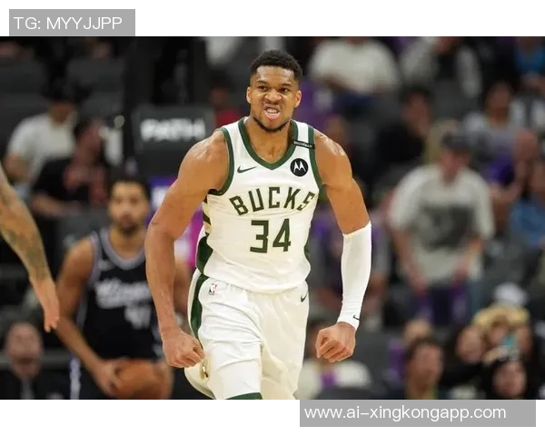 字母哥半场火力全开18分罚球命中率高暴扣两次震撼全场